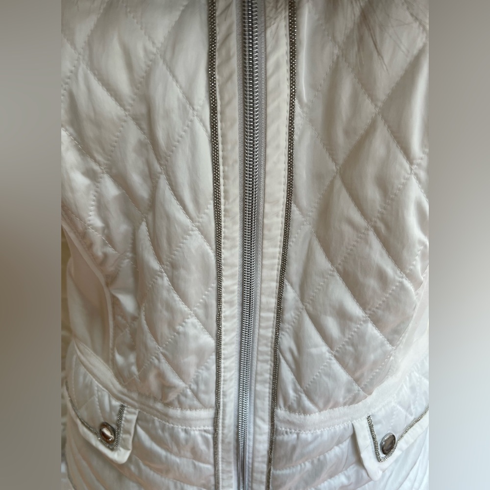 White House Black Market Winter White Jacket/Coat with Removable Faux Fur Collar - Picture 8 of 13